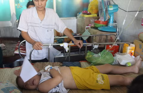 giáo dục con, bệnh viện Ung Bướu TP.HCM, người bệnh, hiểm nghèo