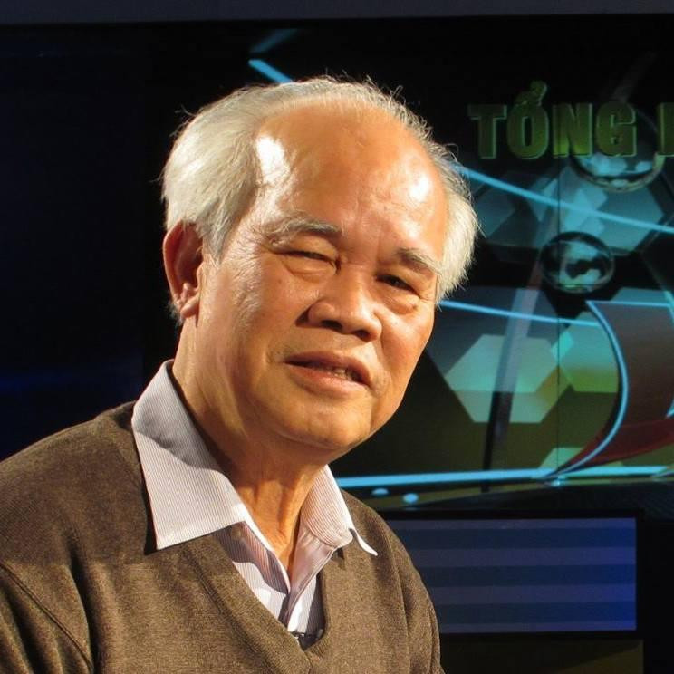 Nhà báo, bình luận viên Đình Khải Nhà báo, bình luận viên Đình Khải