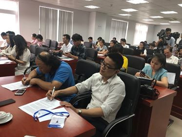 Phóng viên các cơ quan báo chí tham dự