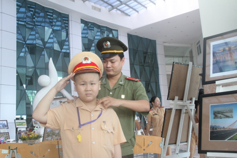 "Ước mơ của bé Dũng nhắc chúng tôi trách nhiệm với nhân dân" ảnh 3 "Ước mơ của bé Dũng nhắc chúng tôi trách nhiệm với nhân dân" ảnh 3