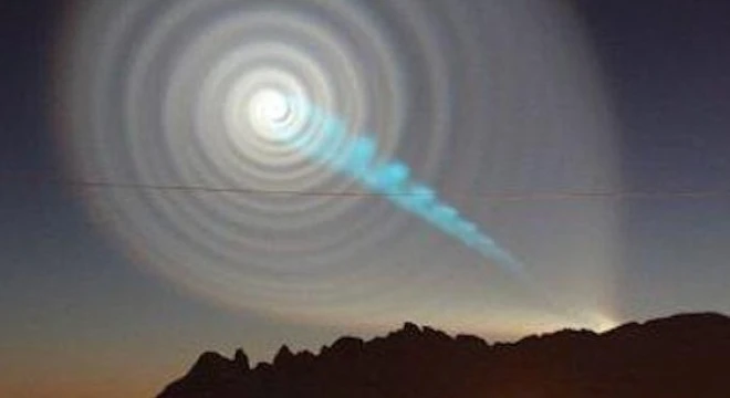 UFO như lốc xoáy trên bầu trời Nga