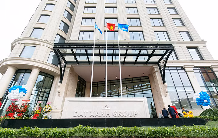 Tập đoàn Đất Xanh ghi nhận lỗ trước thuế quý IV/2022 hơn 424 tỷ đồng và lỗ ròng 407,6 tỷ đồng.