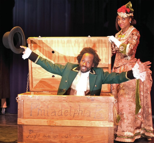 Cuộc vượt thoát của Brown được nhiều ảo thuật gia tái hiện. Ảnh: Xeniagazette.com Cuộc vượt thoát của Brown được nhiều ảo thuật gia tái hiện. Ảnh: Xeniagazette.com