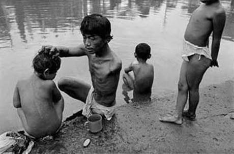 Những hình ảnh cảm động về tình cha con - Ảnh 1