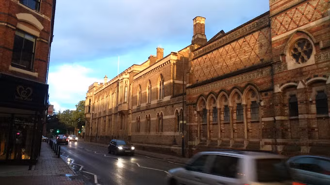 'Thời cắp sách của Tom Brown' kể về học sinh Rugby Public School (Vương quốc Anh). Ảnh: Rugby School