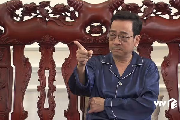 NSND Hoàng Dũng trong phim Người phán xử.