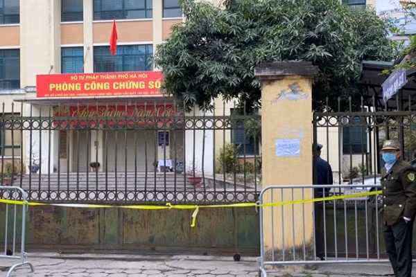 Phòng công chứng số 3 đã bị phong toả khi có ca COVID-19 ngày 2/2. Ảnh: Thanh Loan