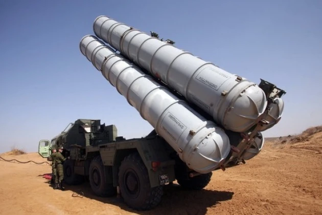 Hệ thống phòng không S-300 của Syria chưa sẵn sàng cho việc bắn hạ không quân Israel