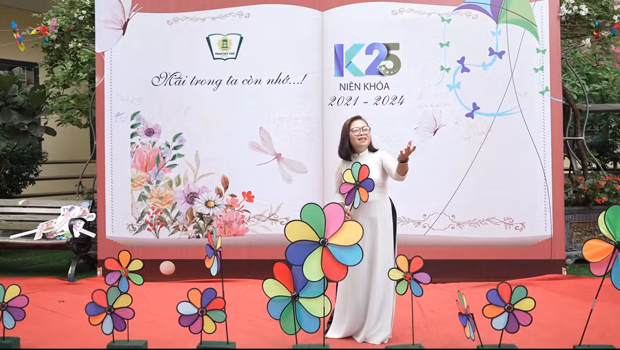 Hình ảnh dễ thương và cảm xúc trong MV.