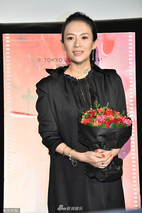 Hình ảnh đầu tiên Chương Tử Di bí mật sinh bé trai ở Mỹ ảnh 3 Hình ảnh đầu tiên Chương Tử Di bí mật sinh bé trai ở Mỹ ảnh 3