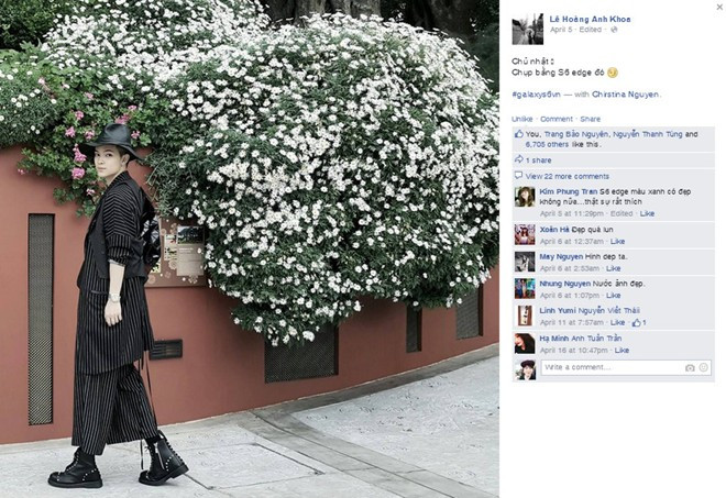  Kelbin Lei sở hữu set đồ kẻ sọc đen cá tính và đôi bốt cùng tông màu đính đá ấn tượng. Flatlay - trào lưu chụp ảnh theo phong cách cổ điển, đơn giản, sang trọng được Kelbin áp dụng đầy sáng tạo trong bức hình này. 