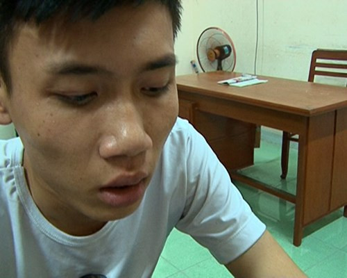 Bắt kẻ chuyên giả danh Cảnh sát giao thông chặn người đi đường ảnh 1 Bắt kẻ chuyên giả danh Cảnh sát giao thông chặn người đi đường ảnh 1