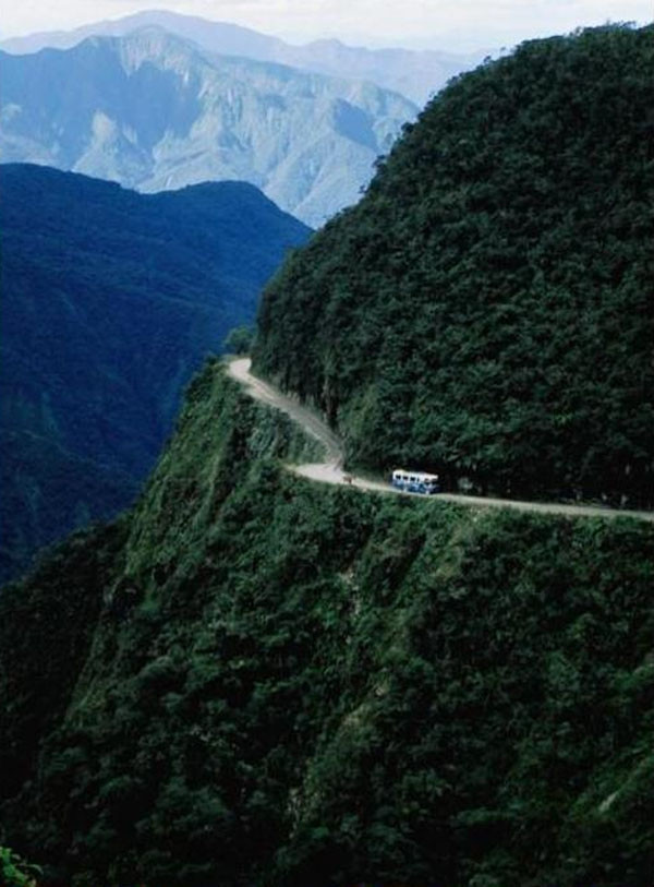 Những cung đường không dành cho người yếu tim - Ảnh 7 Những cung đường không dành cho người yếu tim - Ảnh 7