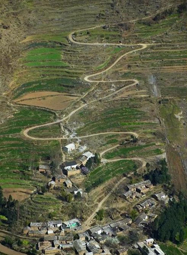 Những cung đường không dành cho người yếu tim - Ảnh 8 Những cung đường không dành cho người yếu tim - Ảnh 8