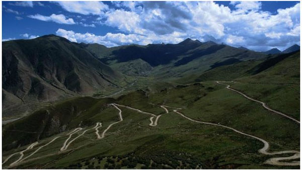 Những cung đường không dành cho người yếu tim - Ảnh 4 Những cung đường không dành cho người yếu tim - Ảnh 4