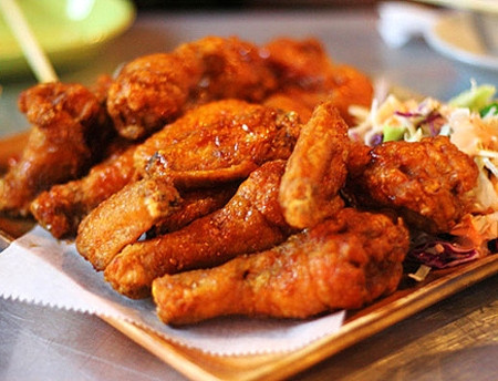 Những người bị sỏi thận không nên ăn thịt gà. Lưu ý khi ăn thịt gà tất cả mọi người phải biết