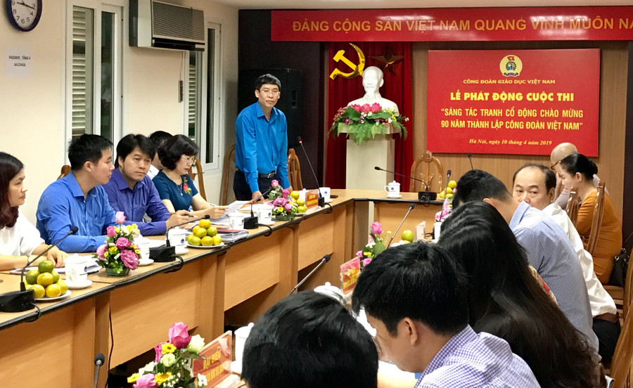 Chủ đề của cuộc thi: “Công đoàn Việt Nam- Niềm tin người lao động” (ảnh: Thanh Tuấn)