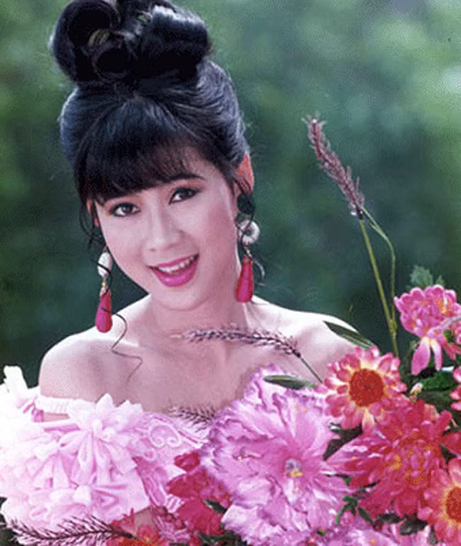 Ngắm “Tiểu Long Nữ” của dòng phim “mỳ ăn liền” Việt ảnh 1