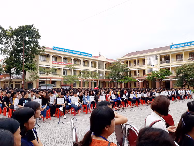 Khai mạc kỳ thi THPT quốc gia năm 2019 tại điểm trường THPT Thành phố Cao Bằng