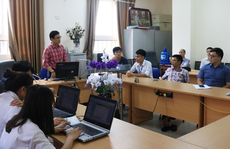 Sinh viên nhà trường với nhiều hoạt động nghiên cứu, học tập kỹ năng thích ứng với nhiều ngành, nghề Sinh viên nhà trường với nhiều hoạt động nghiên cứu, học tập kỹ năng thích ứng với nhiều ngành, nghề