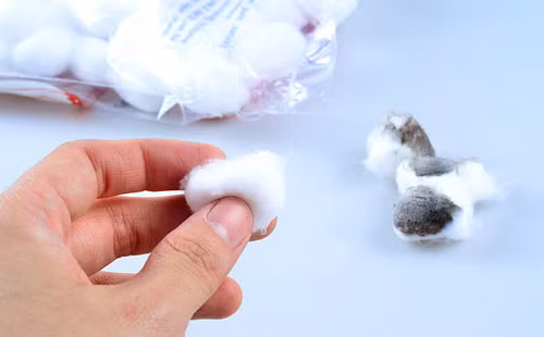 5 cach tay sach vet muc but bi tren ao quan - 1