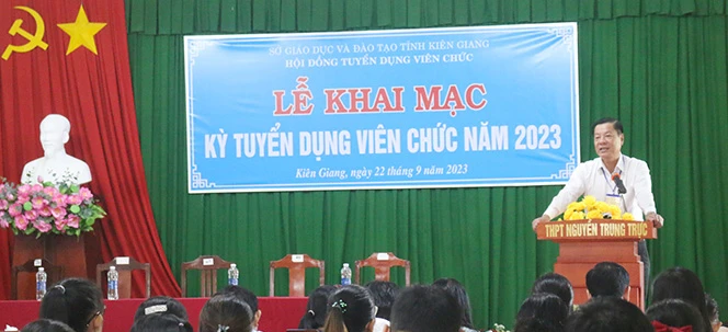  Quang cảnh lễ khai mạc kỳ tuyển dụng viên chức giáo dục năm 2023