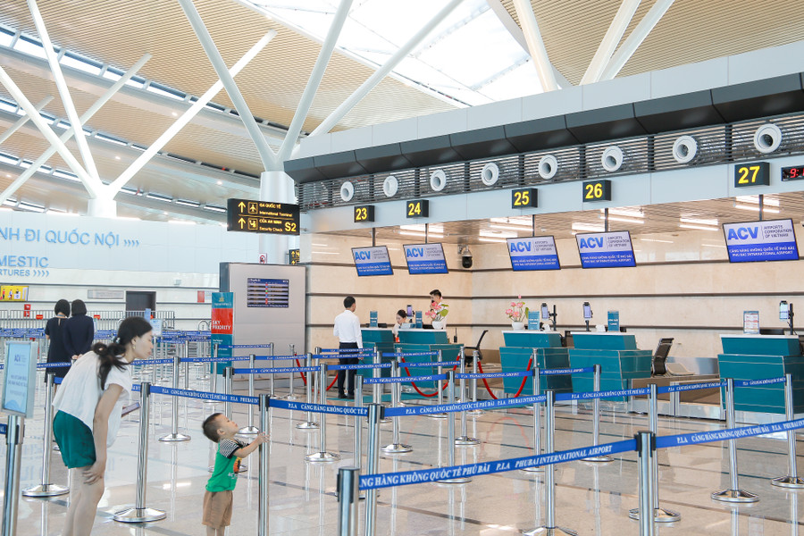 Quầy làm thủ tục của hành khách tại Nhà ga T2.