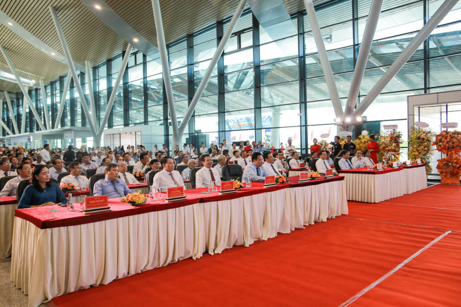 Buổi lễ có sự tham gia của nhiều lãnh đạo ở Trung ương và địa phương.