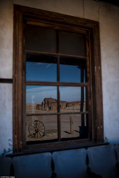 Sau những trận động đất và hành vi phá hoại của một số khách tham quan, thị trấn Humberstone và Santa Laura hiện đang nằm trong danh sách những Di sản Thế giới bị Đe dọa.