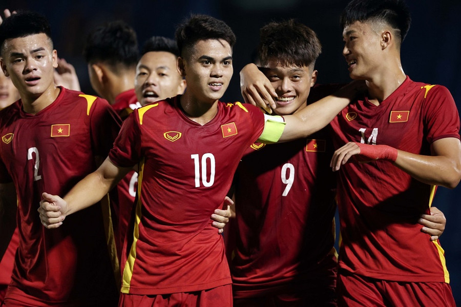 U20 Việt Nam sẵn sàng với thử thách mang tên U20 Úc ở ngày ra quân U20 châu Á. U20 Việt Nam sẵn sàng với thử thách mang tên U20 Úc ở ngày ra quân U20 châu Á.