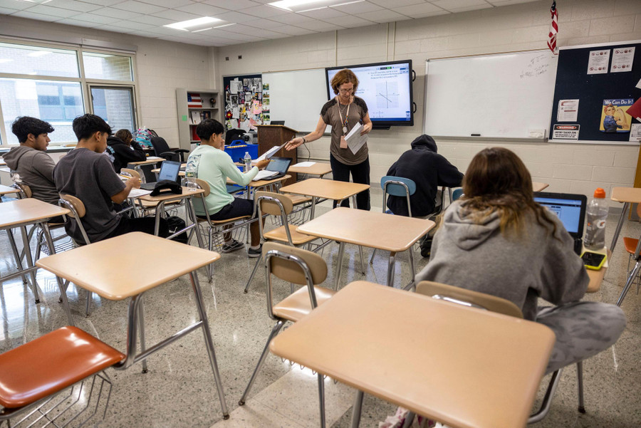 Nhiều học sinh Mỹ nghỉ học sau dịch Covid-19. Nhiều học sinh Mỹ nghỉ học sau dịch Covid-19.