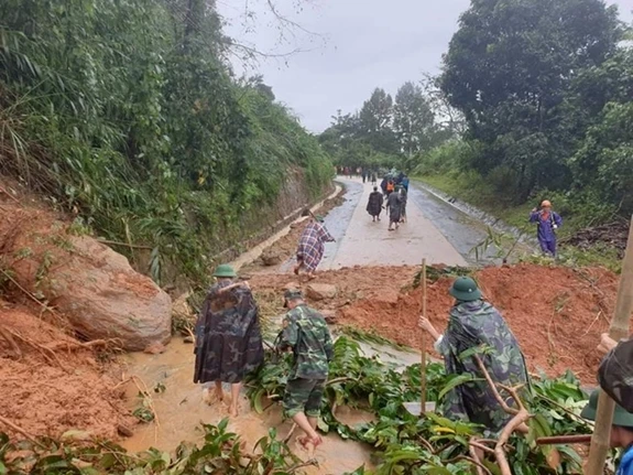 Lũ quét gây thiệt hại nghiêm trọng đến con người và tài sản tại vùng núi ở nước ta.