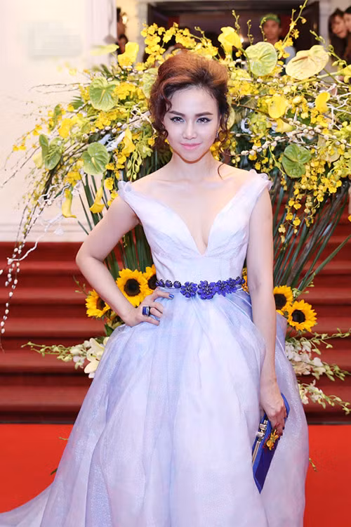 “Bỏng mắt” với loạt khoảnh khắc gợi cảm của Ngọc Diệp ảnh 5