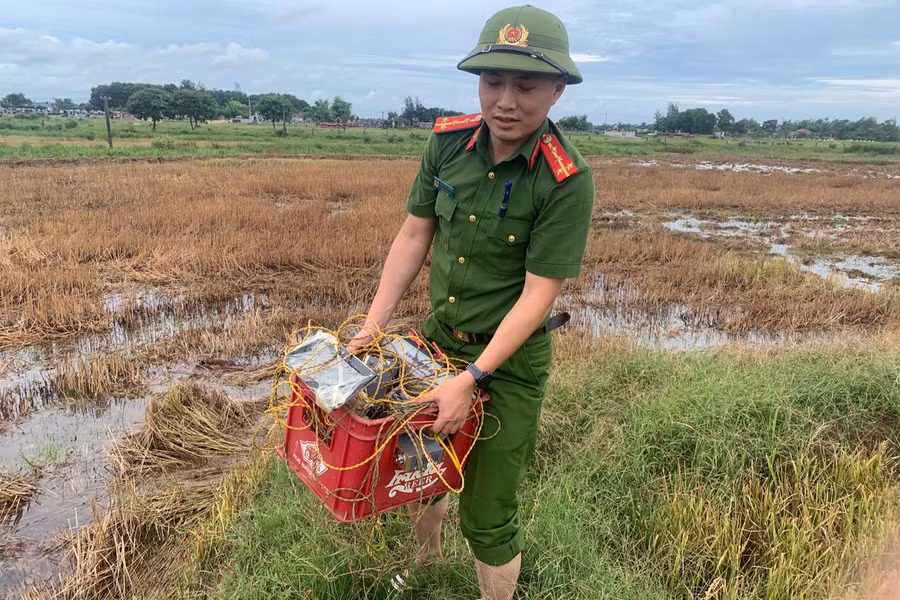 Công an tỉnh phối hợp với lực lượng Kiểm lâm...