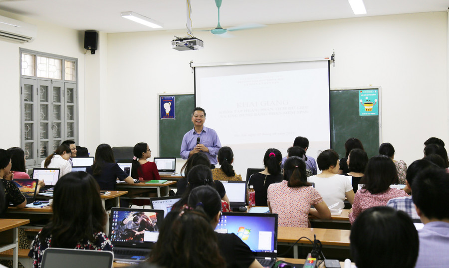 GS.TS Phạm Quang Minh phát biểu khai giảng khóa tập huấn