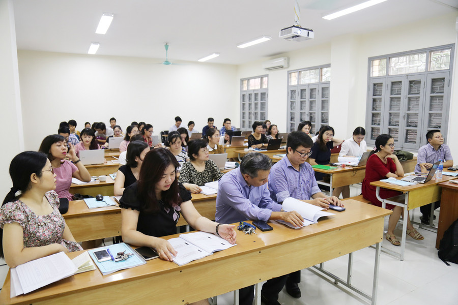 Các giảng viên tham gia khóa tập huấn Các giảng viên tham gia khóa tập huấn