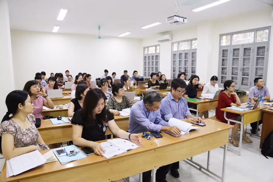 Các giảng viên tham gia khóa tập huấn