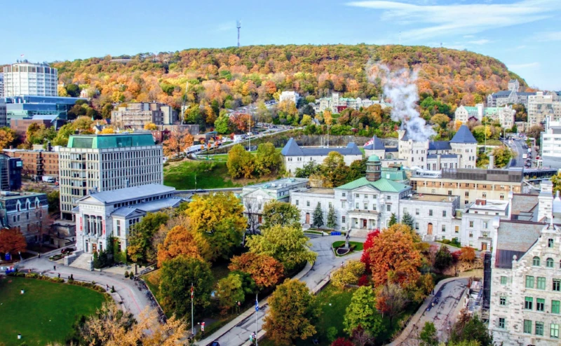 "Trường Đại học Harvard" của xứ sở lá phong