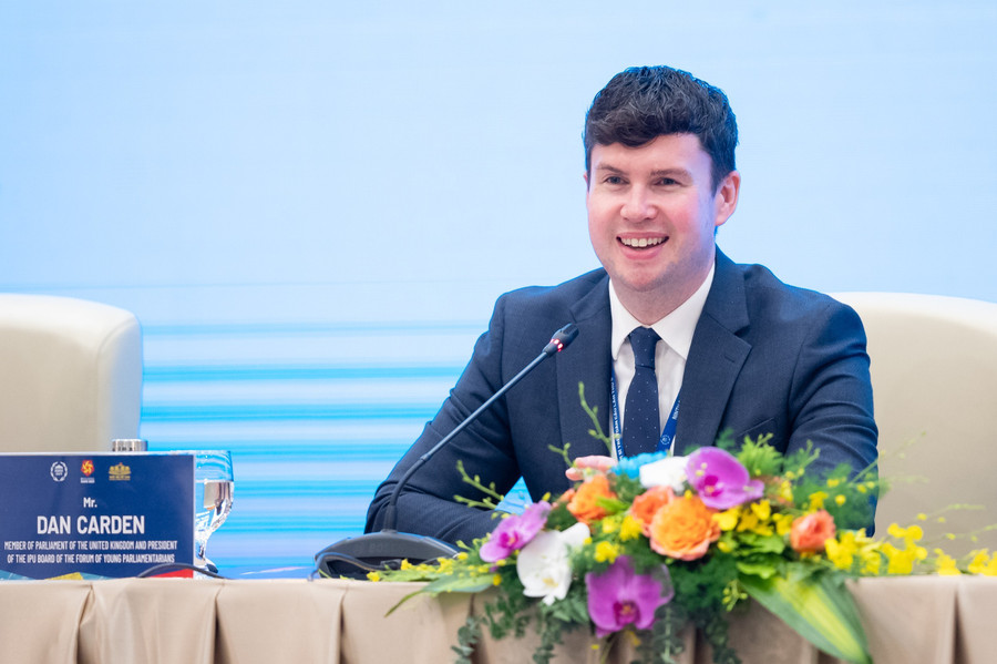 Ông Dan Carden - Chủ tịch Diễn đàn Nghị sĩ trẻ IPU.