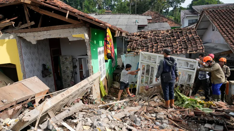 Trường học Indonesia bị hư hại nặng nề sau thảm hoạ động đất năm 2022.