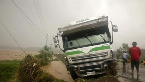 hình ảnh bão goni tấn công philippines hình 1 hinh anh bao goni tan cong philippines hinh 1