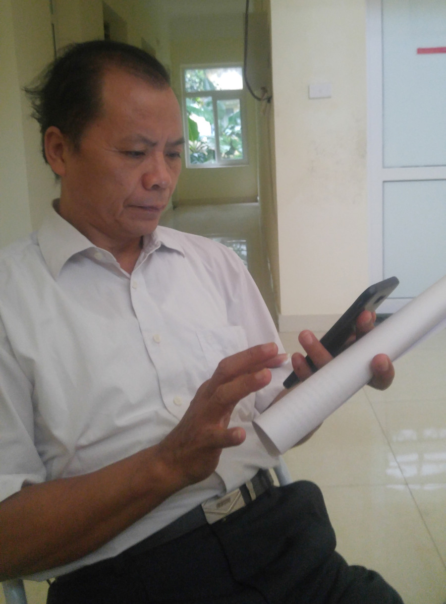 Chân dung nhà thơ Nguyễn Minh Khiêm.