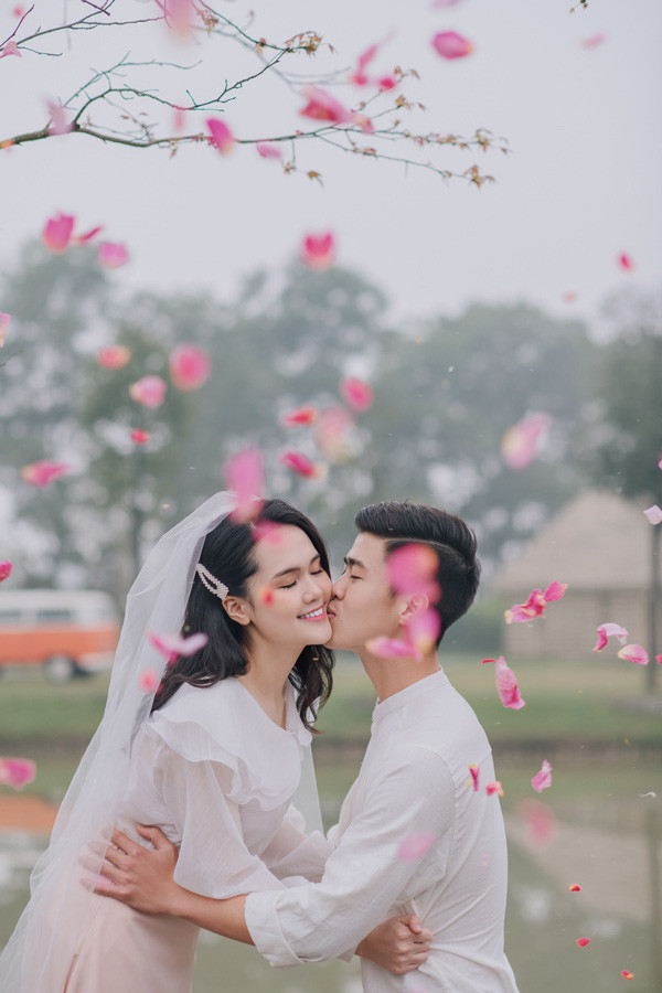 Ảnh cưới tuyệt đẹp của cầu thủ Duy Mạnh và hotgirl Quỳnh Anh - Ảnh 8. Ảnh cưới tuyệt đẹp của cầu thủ Duy Mạnh và hotgirl Quỳnh Anh - Ảnh 8.