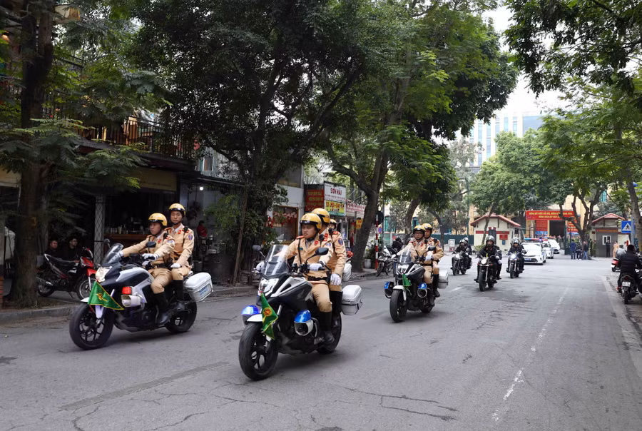 Công an TP Hà Nội ra quân bảo đảm an toàn dịp Tết Nguyên đán Quý Mão 2023.