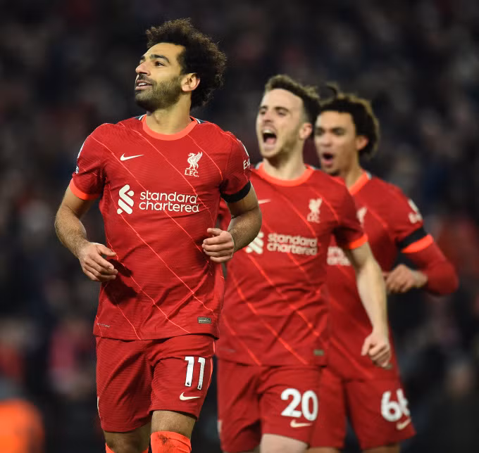 Dù đang có phong độ cực cao nhưng Salah vẫn nằm ngoài danh sách đề cử Đội hình hay nhất năm 2021.