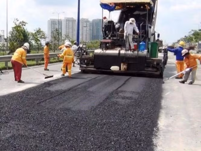 Cần minh bạch phí bảo trì đường bộ. Ảnh minh họa.