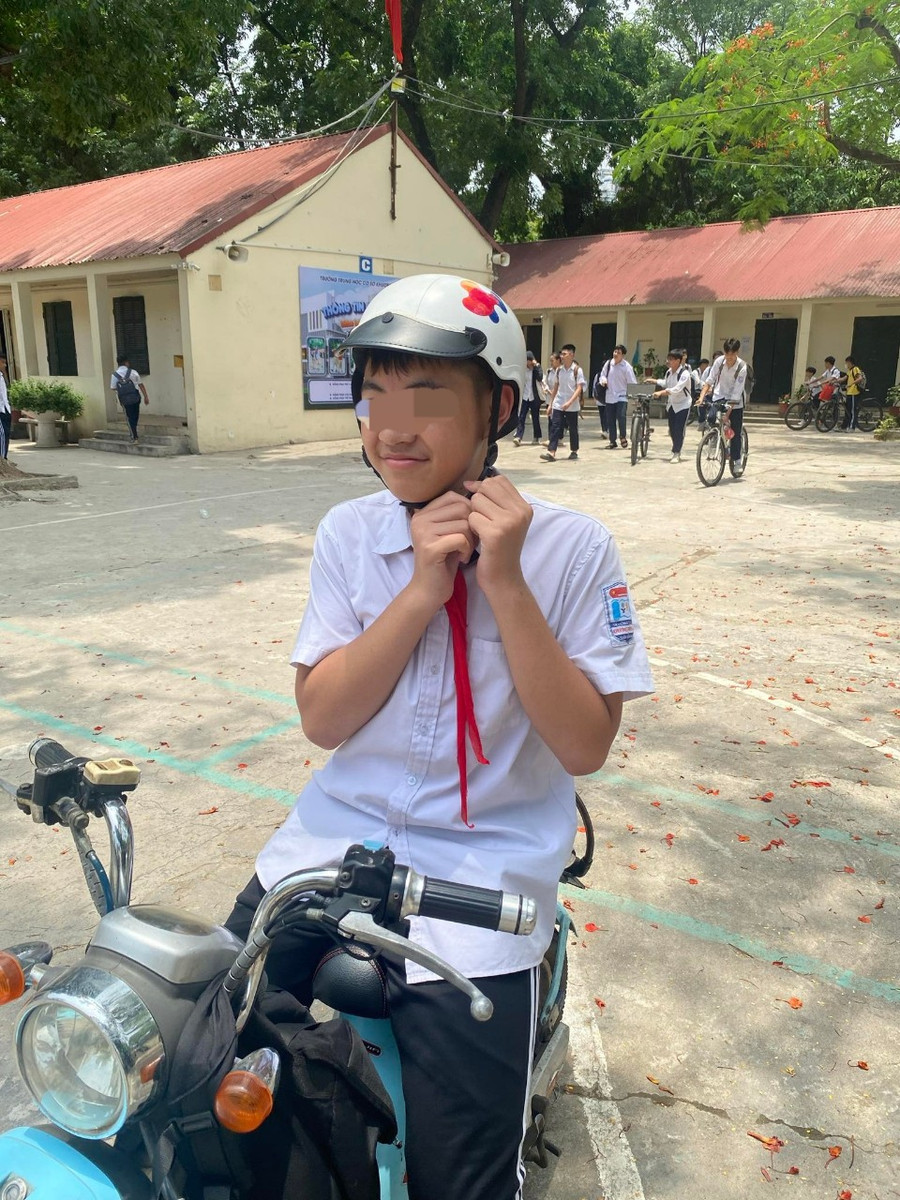 Em P.G.H. cho rằng, nếu pháp luật cho phép trẻ em từ 15 tuổi sử dụng xe gắn máy có nhiều lợi ích. Em P.G.H. cho rằng, nếu pháp luật cho phép trẻ em từ 15 tuổi sử dụng xe gắn máy có nhiều lợi ích.