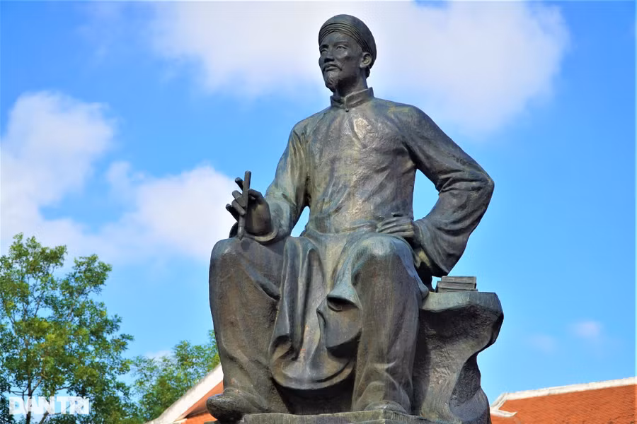 Đại thi hào Nguyễn Du chính là con rể của Hoàng giáp Đoàn Nguyễn Thục.