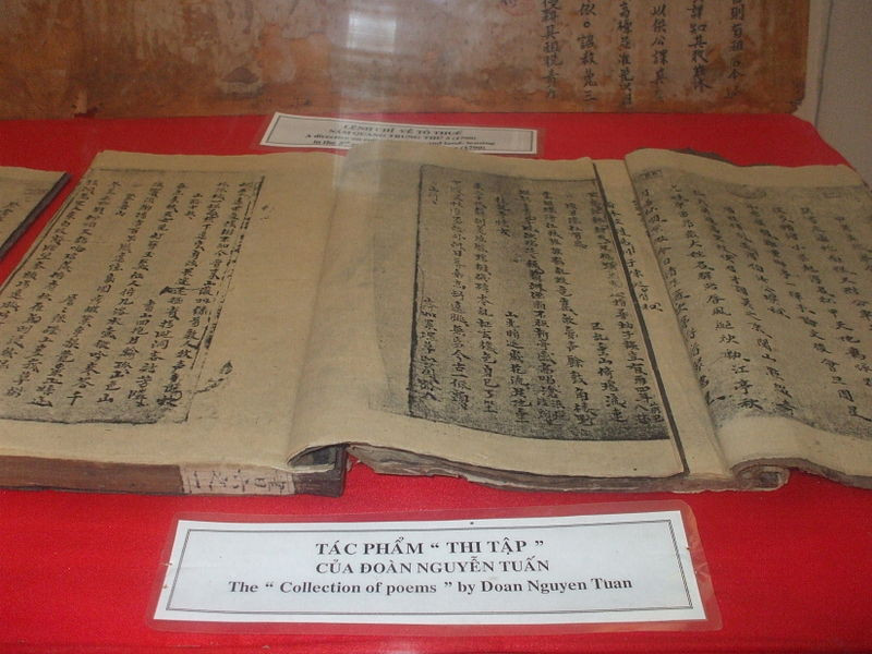 Tác phẩm 'Thi tập' của Đoàn Nguyễn Tuấn trưng bày tại Bảo tàng Quang Trung (Bình Định). Tác phẩm 'Thi tập' của Đoàn Nguyễn Tuấn trưng bày tại Bảo tàng Quang Trung (Bình Định).