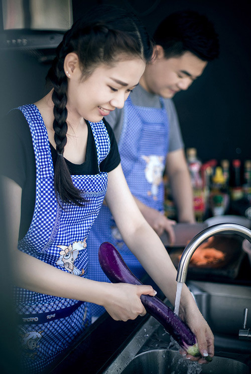 Bí quyết cải thiện mối quan hệ vợ chồng trong năm mới ảnh 1 bí quyét cải thịen mói quan hẹ vọ chòng trong nam mói - 2